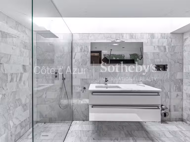 House Saint-Paul-de-Vence - 3 bedrooms - 700m²