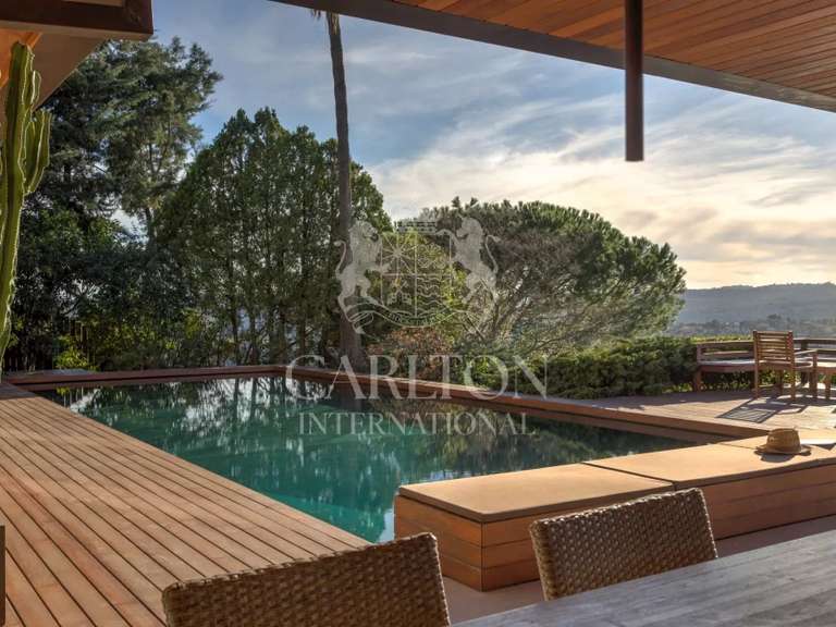 Propriété Saint-Paul - 6 chambres - 411m²