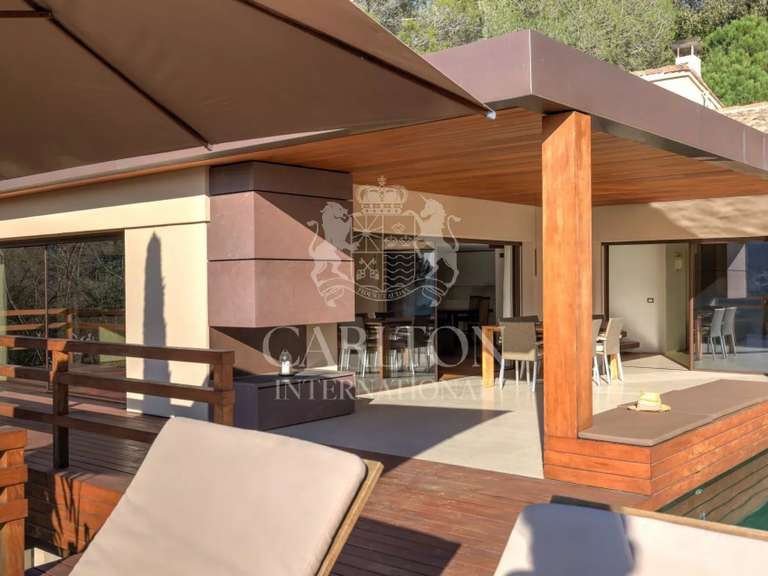 Propriété Saint-Paul - 6 chambres - 411m²