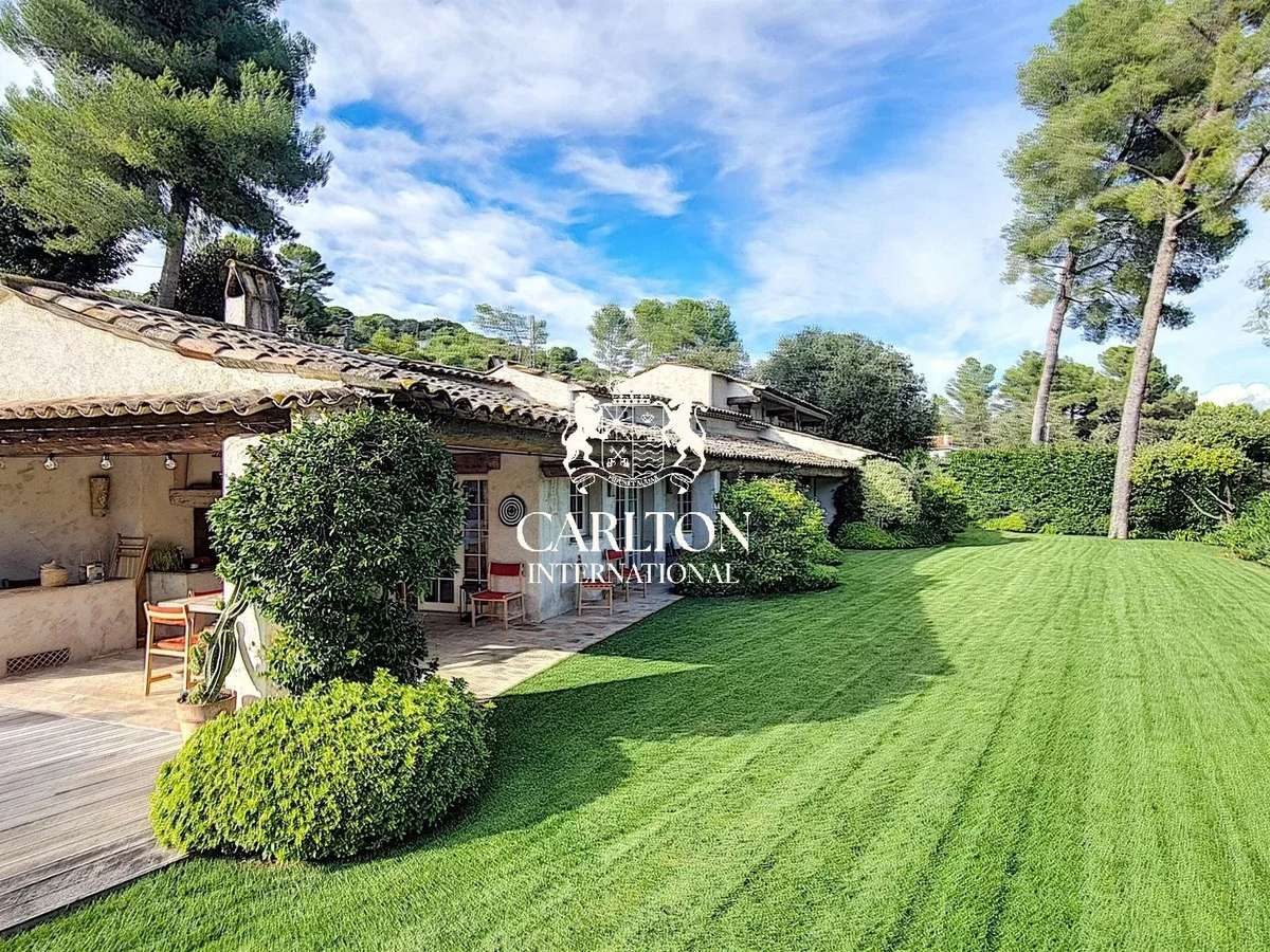 Property Saint-Paul-de-Vence