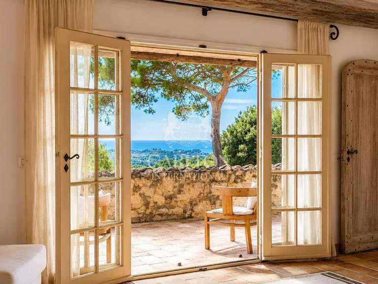 Property with Sea view Saint-Paul-de-Vence - 5 bedrooms - 246m²