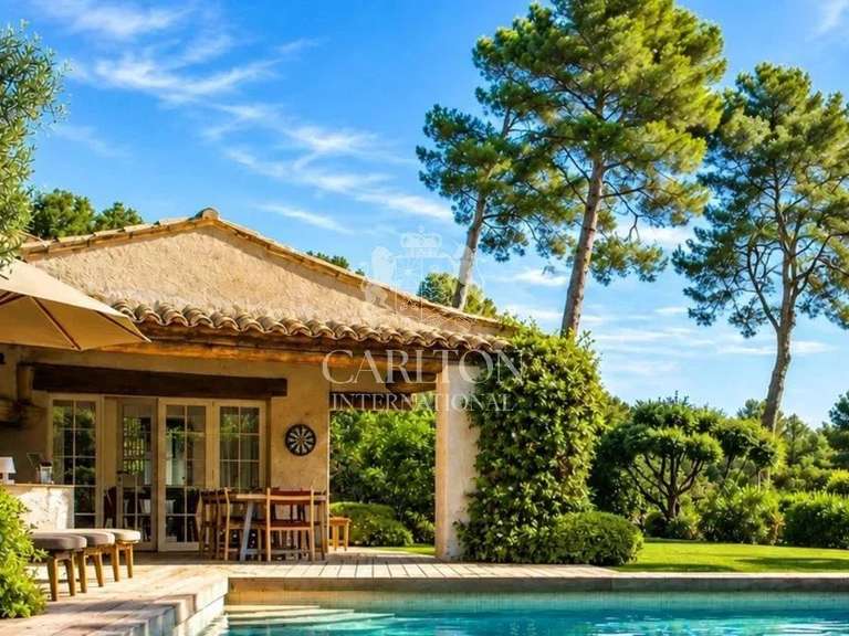 Property with Sea view Saint-Paul-de-Vence - 5 bedrooms - 246m²