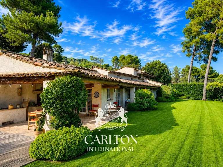 Property with Sea view Saint-Paul-de-Vence - 5 bedrooms - 246m²