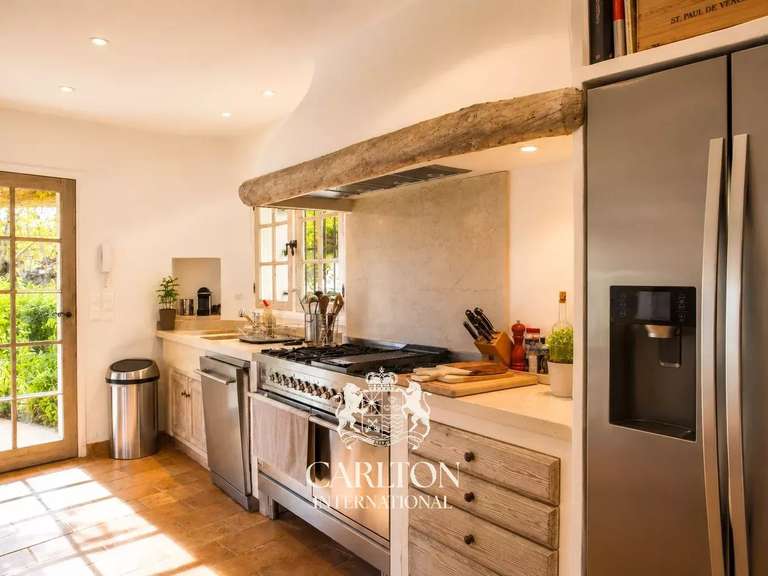Property with Sea view Saint-Paul-de-Vence - 5 bedrooms - 246m²