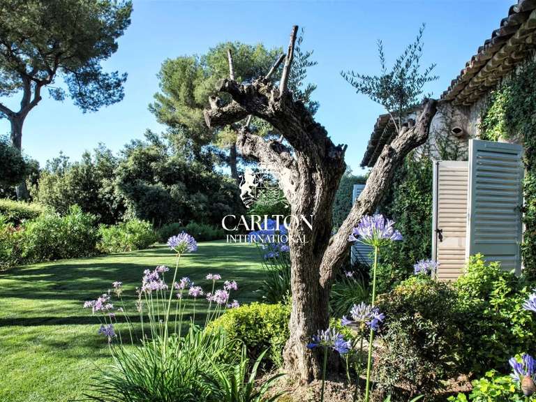 Property with Sea view Saint-Paul-de-Vence - 5 bedrooms - 246m²