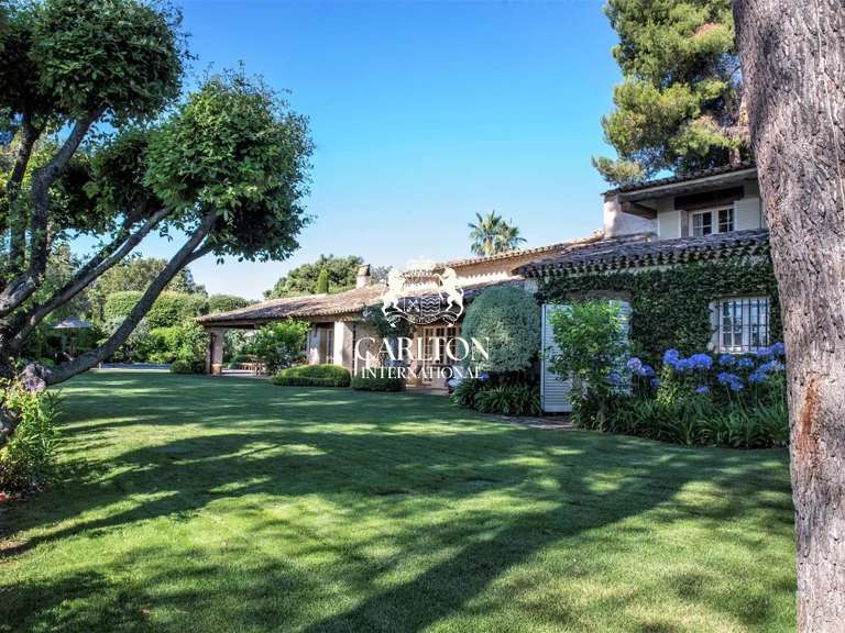 Property with Sea view Saint-Paul-de-Vence - 5 bedrooms - 246m²