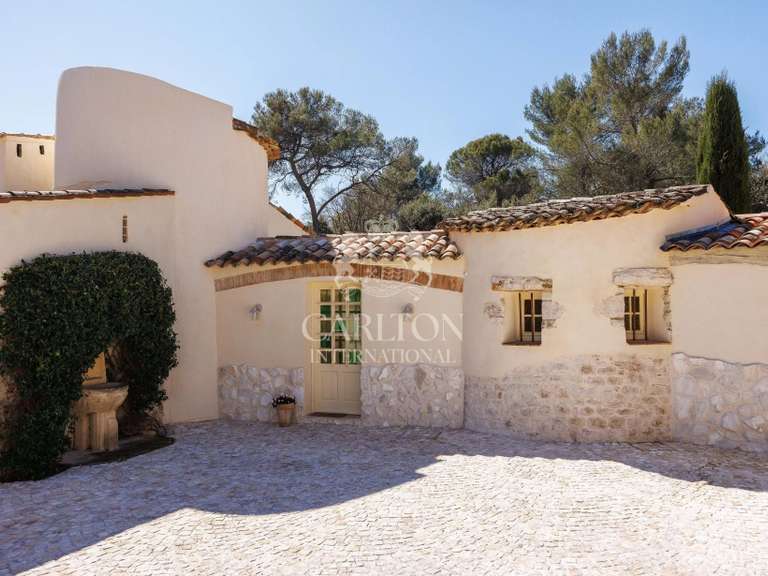 Propriété Saint-Paul - 5 chambres - 230m²