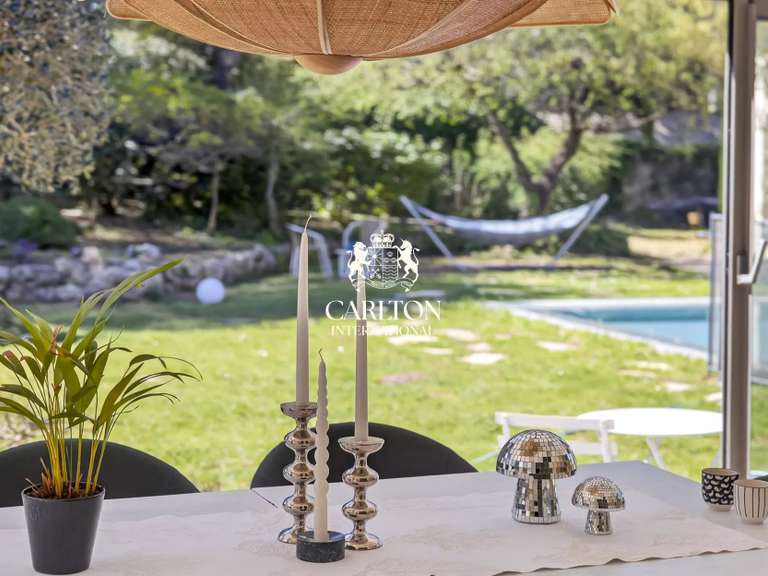 Property Saint-Paul-de-Vence - 5 bedrooms - 230m²