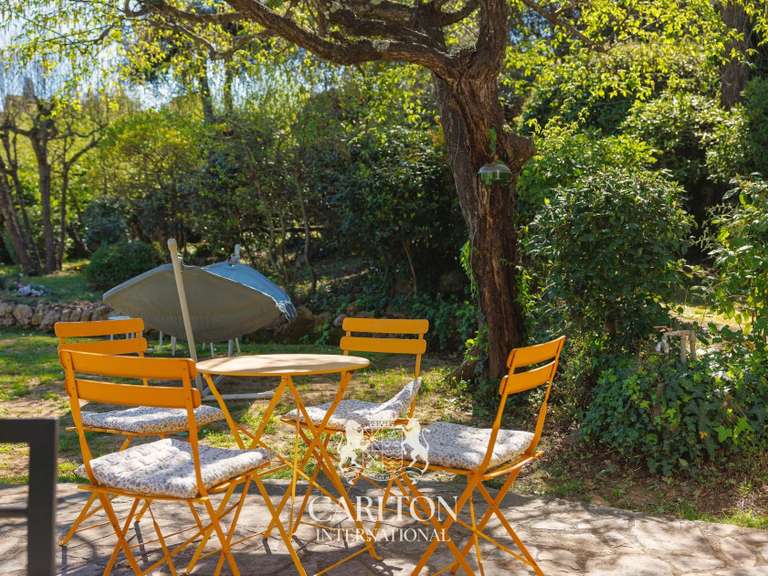 Property Saint-Paul-de-Vence - 5 bedrooms - 230m²