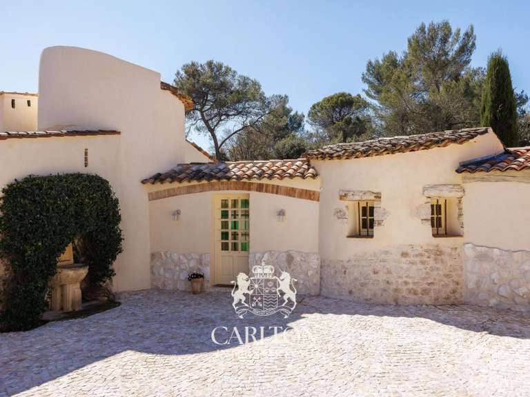 Propriété Saint-Paul - 5 chambres - 230m²