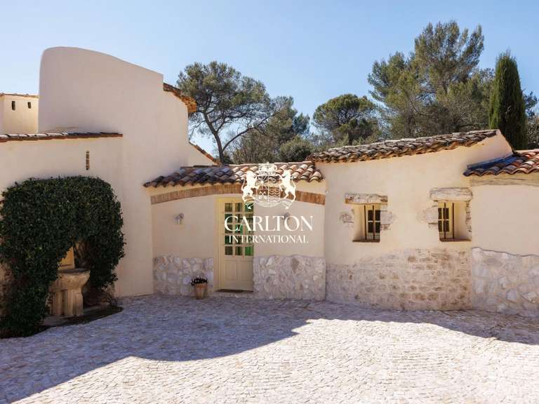 Propriété Saint-Paul - 5 chambres - 230m²