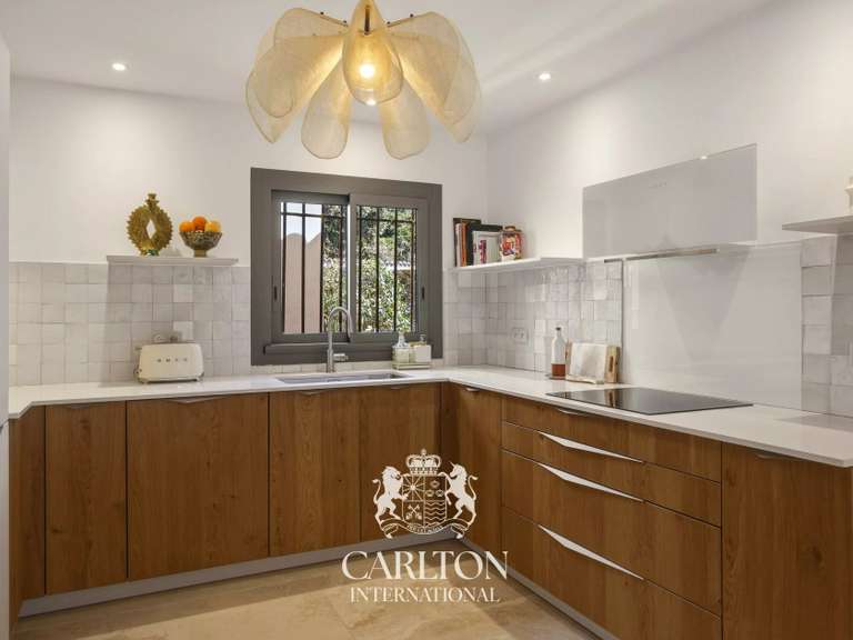 Property Saint-Paul-de-Vence - 5 bedrooms - 230m²