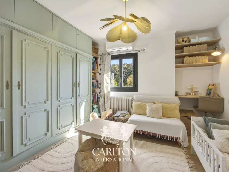 Property Saint-Paul-de-Vence - 5 bedrooms - 230m²