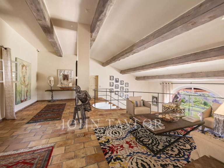 Propriété Saint-Paul - 6 chambres - 317m²
