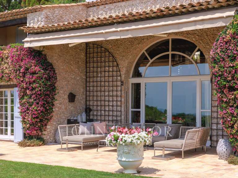 Propriété Saint-Paul - 6 chambres - 317m²