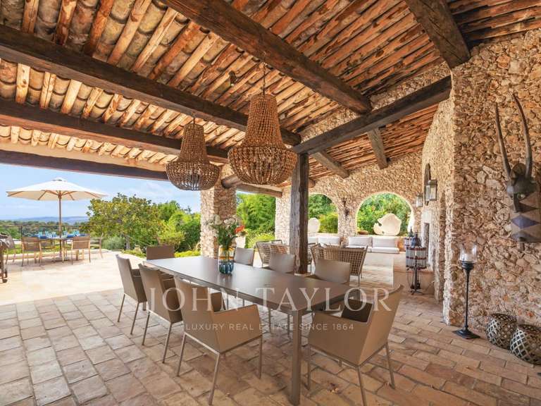 Propriété Saint-Paul - 6 chambres - 317m²