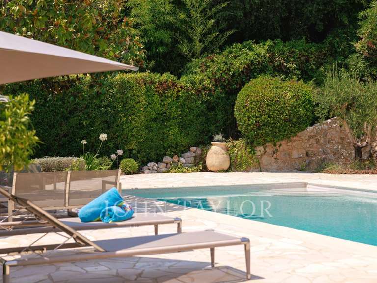 Propriété Saint-Paul - 6 chambres - 317m²