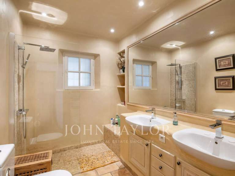 Propriété Saint-Paul - 6 chambres - 317m²