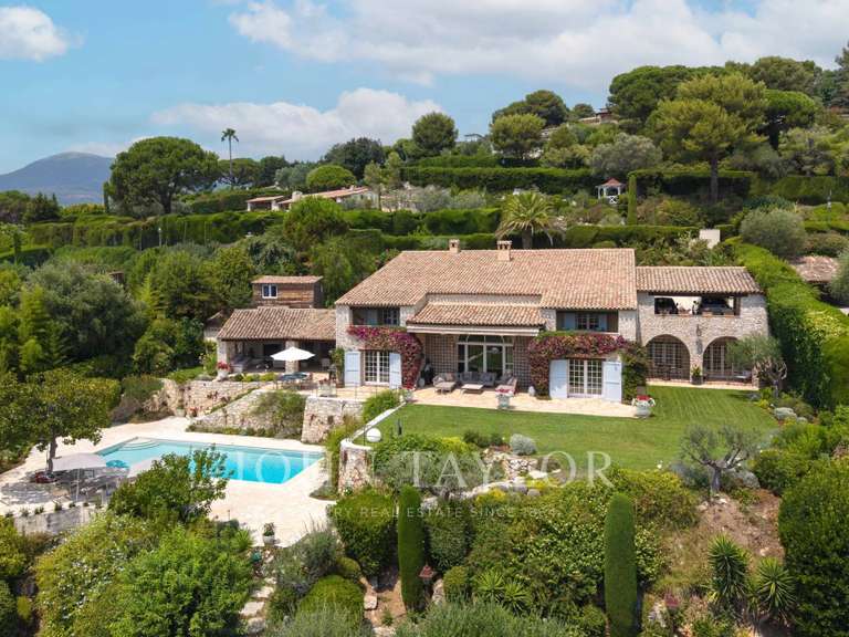 Propriété Saint-Paul - 6 chambres - 317m²