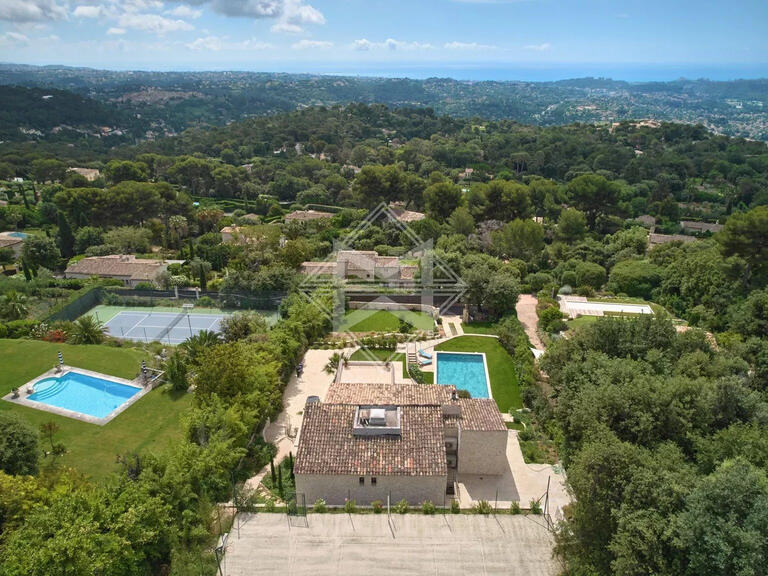 Villa Saint-Paul-de-Vence - 5 bedrooms - 300m²