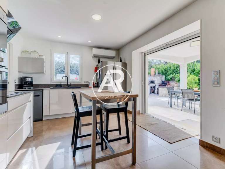 Villa Saint-Paul-de-Vence - 3 bedrooms - 139m²