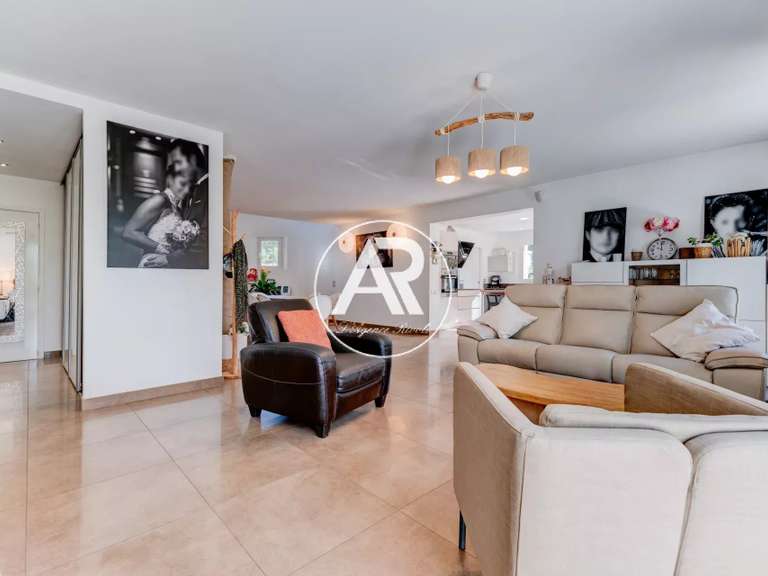 Villa Saint-Paul-de-Vence - 3 bedrooms - 139m²