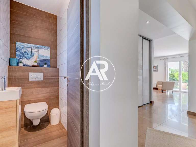Villa Saint-Paul-de-Vence - 3 bedrooms - 139m²