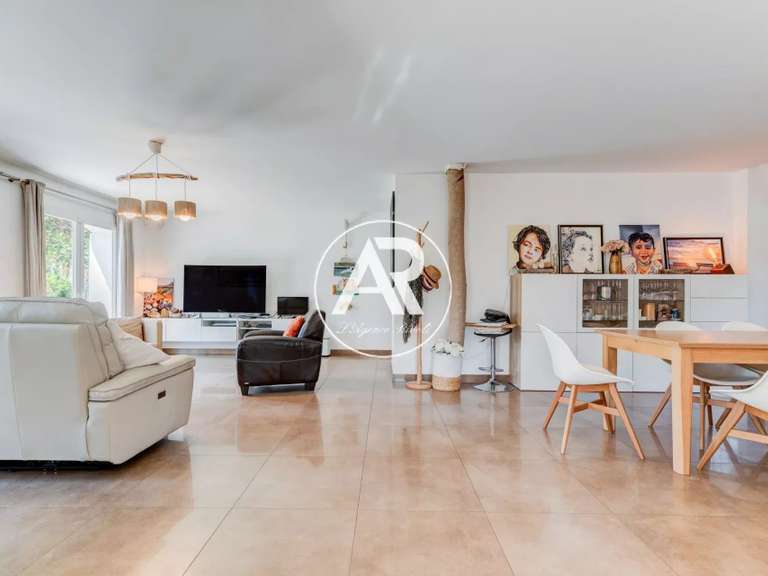 Villa Saint-Paul-de-Vence - 3 bedrooms - 139m²