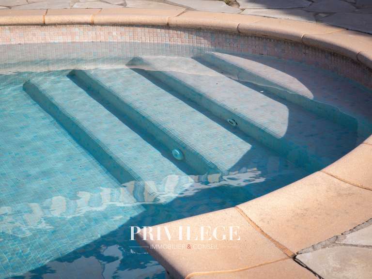 Villa Saint-Paul - 6 chambres - 240m²