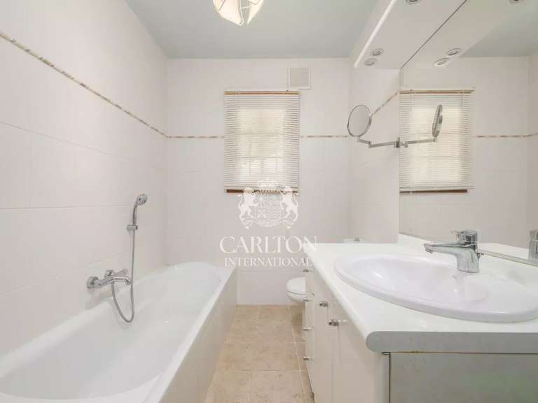 Villa Saint-Paul-de-Vence - 3 bedrooms - 176m²