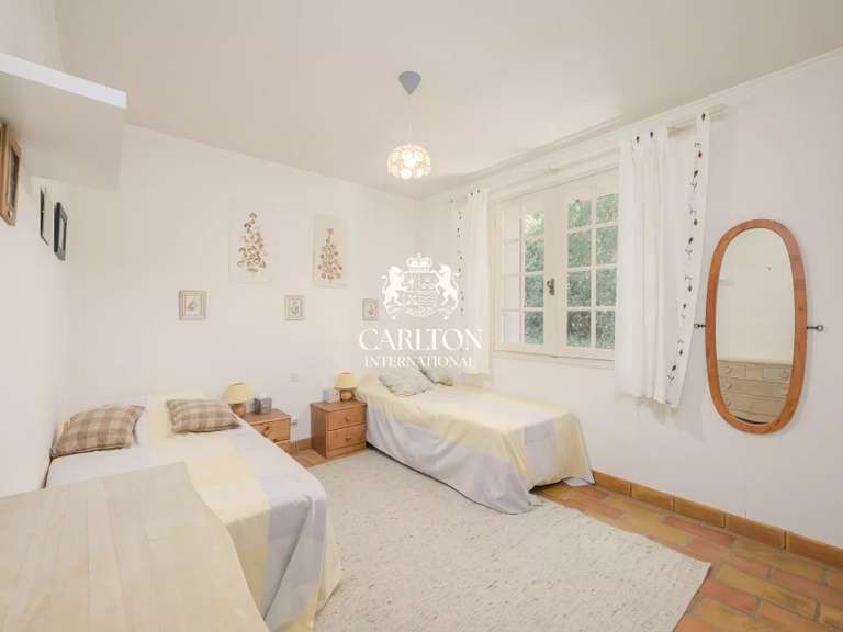 Villa Saint-Paul-de-Vence - 4 bedrooms - 176m²