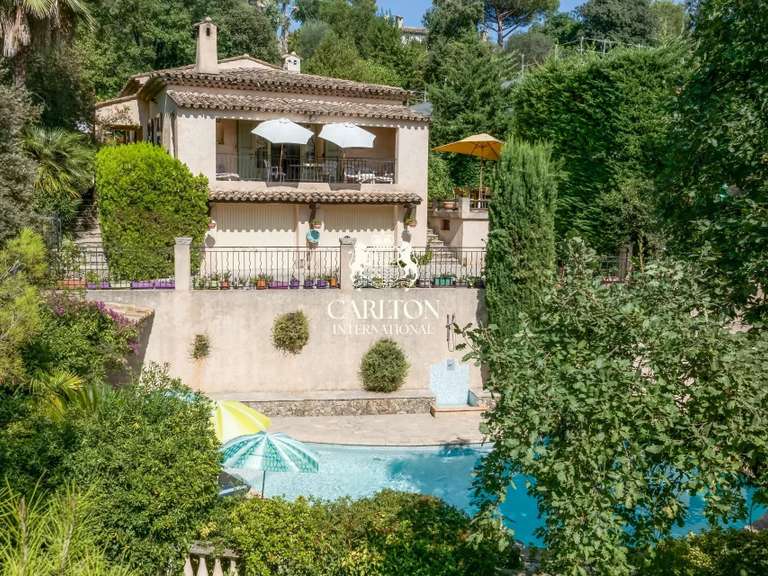 Villa Saint-Paul-de-Vence - 4 bedrooms - 176m²