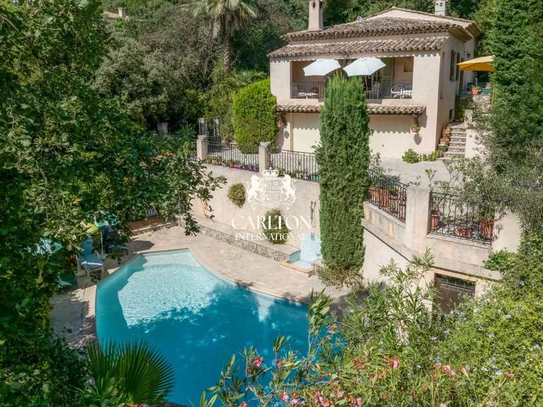 Villa Saint-Paul-de-Vence - 4 bedrooms - 176m²