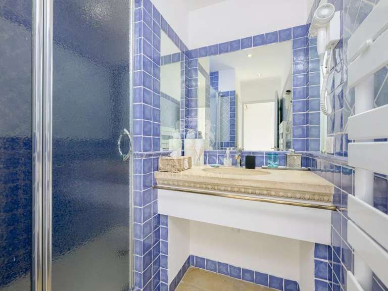 Villa Saint-Paul-de-Vence - 7 bedrooms - 422m²