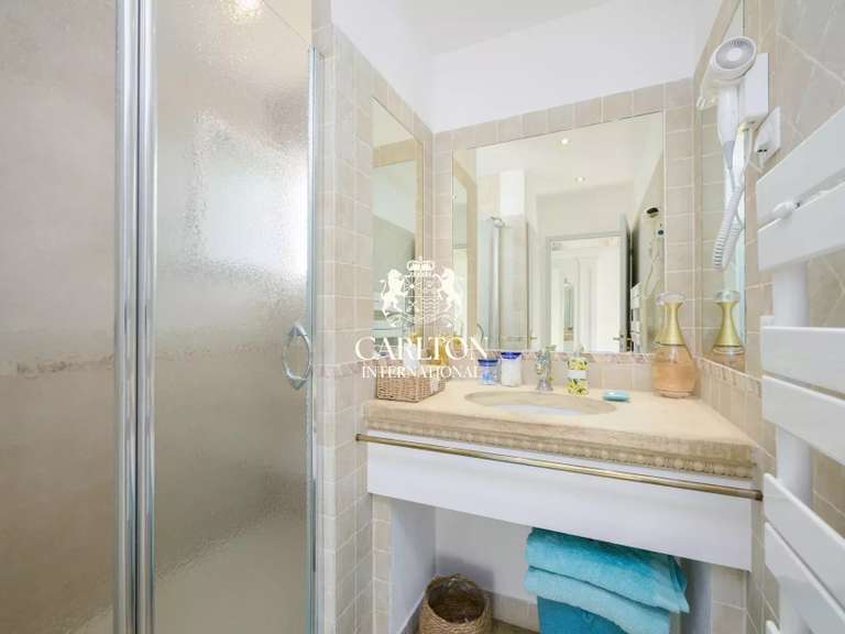 Villa Saint-Paul-de-Vence - 7 bedrooms - 422m²