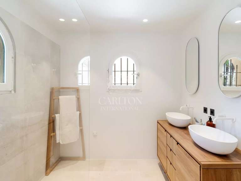 Villa Saint-Paul - 5 chambres - 287m²