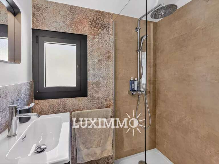 Villa Saint-Paul-de-Vence - 5 bedrooms - 262m²