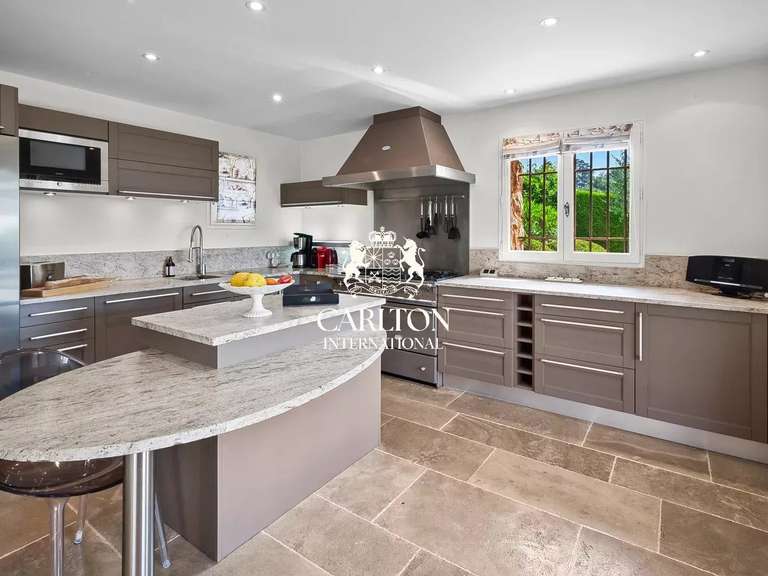 Villa with Sea view Saint-Paul-de-Vence - 5 bedrooms - 260m²