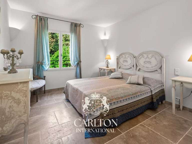 Villa with Sea view Saint-Paul-de-Vence - 5 bedrooms - 260m²