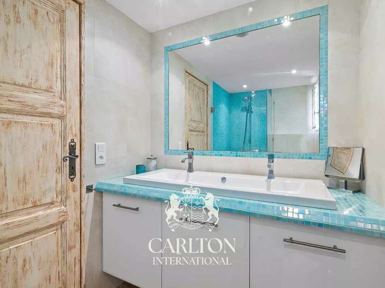 Villa with Sea view Saint-Paul-de-Vence - 5 bedrooms - 260m²