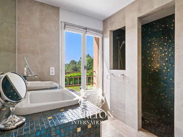 Villa with Sea view Saint-Paul-de-Vence - 5 bedrooms - 260m²