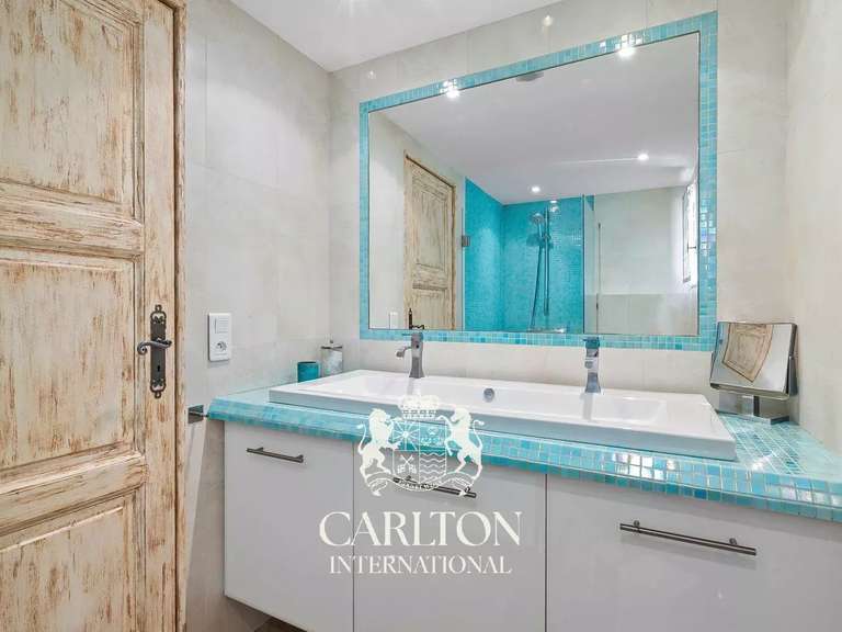 Villa with Sea view Saint-Paul-de-Vence - 5 bedrooms - 260m²