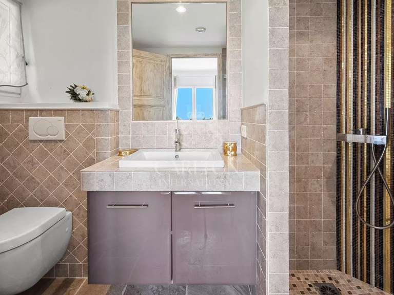 Villa with Sea view Saint-Paul-de-Vence - 5 bedrooms - 260m²