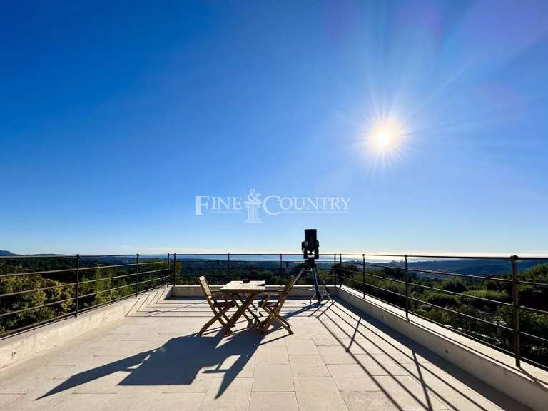 Villa Saint-Paul-de-Vence - 5 bedrooms - 260m²