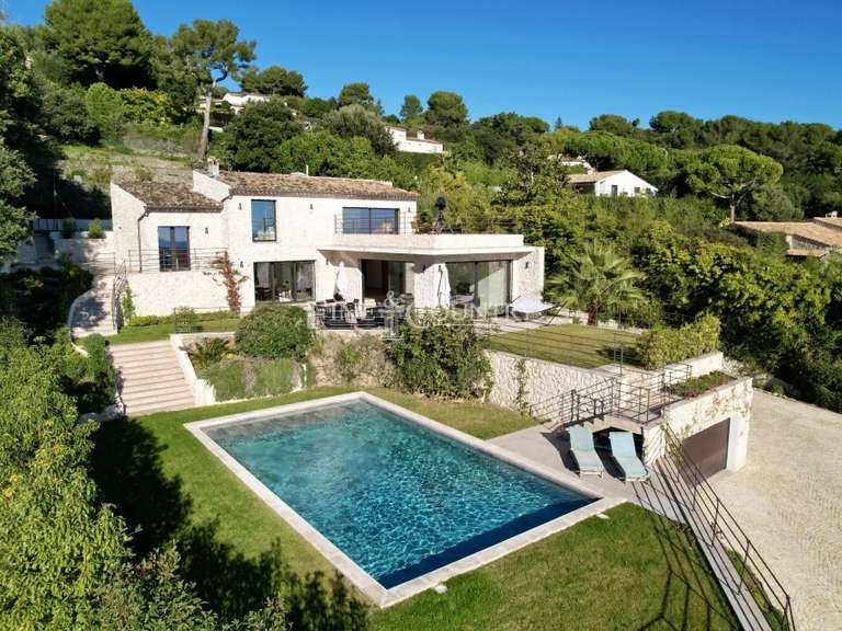 Villa Saint-Paul-de-Vence - 5 bedrooms - 260m²