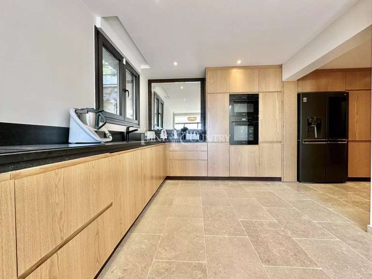 Villa Saint-Paul-de-Vence - 5 bedrooms - 260m²