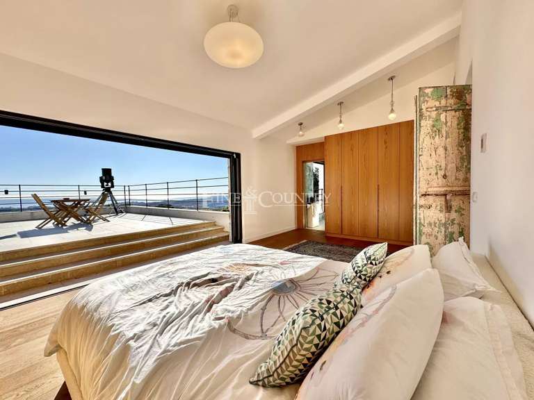 Villa Saint-Paul-de-Vence - 5 bedrooms - 260m²