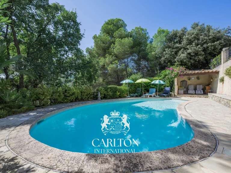 Villa Saint-Paul-de-Vence - 3 bedrooms - 176m²