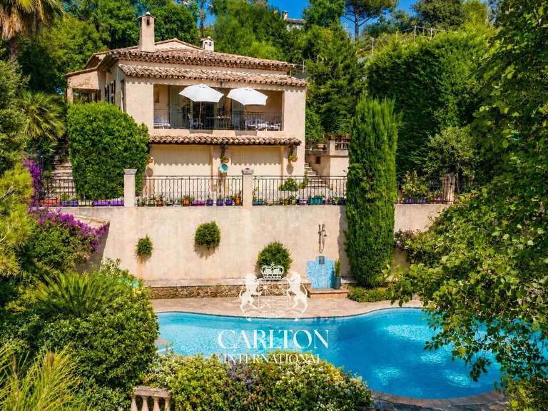 Villa Saint-Paul-de-Vence - 3 bedrooms - 176m²