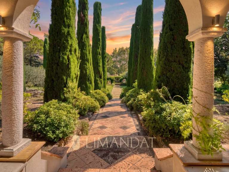 Villa Saint-Paul - 9 chambres - 460m²